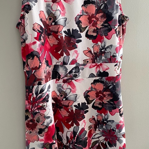 Lole summer floral dress, size small - Picture 4 of 5
